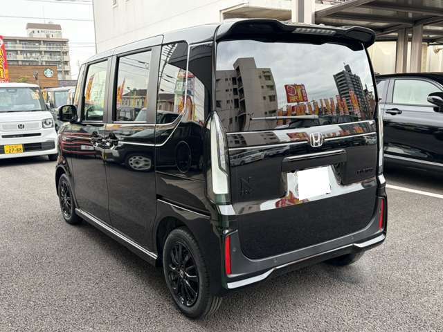 ホンダ Ｎ　ＢＯＸ カスタム ６６０ ブラック スタイル R8年 (九州・沖縄) 99