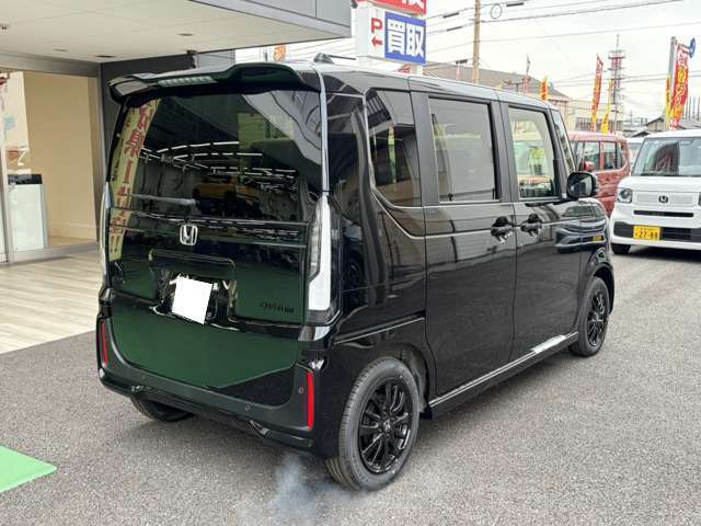 ホンダ Ｎ　ＢＯＸ カスタム ６６０ ブラック スタイル R8年 (九州・沖縄) 99