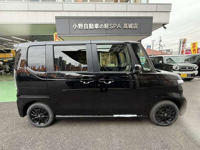 ホンダ Ｎ　ＢＯＸ カスタム ６６０ ブラック スタイル R8年 (九州・沖縄) 99