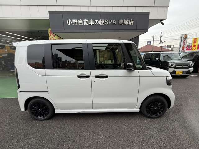 ホンダ Ｎ　ＢＯＸ カスタム ６６０ ブラック スタイル R8年 (九州・沖縄) 99