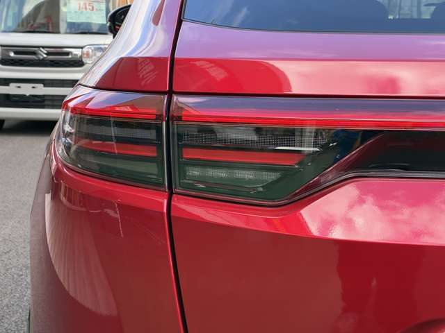 ホンダ ヴェゼル １．５ Ｅ：ＨＥＶ Ｚ R8年 (九州・沖縄) 99