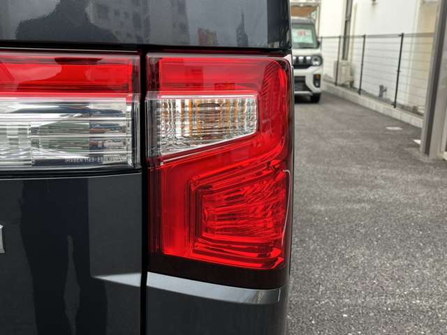 三菱 デリカ　Ｄ：５ ２．２ ブラック エディション ディーゼルターボ ４ＷＤ R7年 (九州・沖縄) 99