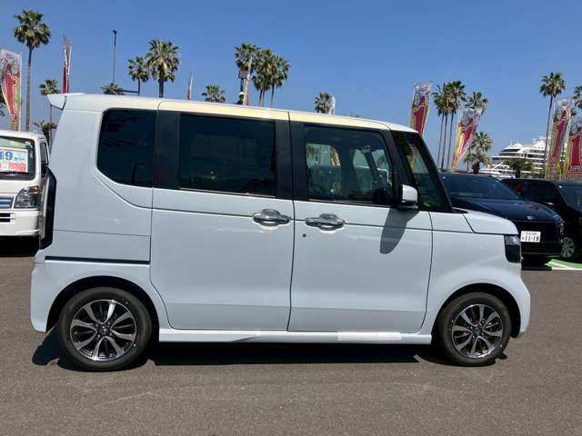 ホンダ Ｎ　ＢＯＸ カスタム ６６０ R8年 (九州・沖縄) 99
