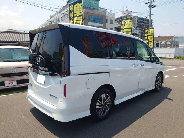 日産 セレナ １．４ Ｅ－ＰＯＷＥＲ ハイウェイスターＶ R8年 (九州・沖縄) 99