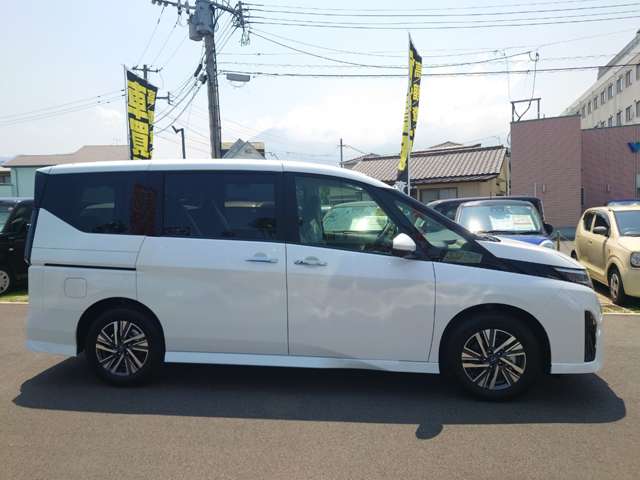 日産 セレナ １．４ Ｅ－ＰＯＷＥＲ ハイウェイスターＶ R8年 (九州・沖縄) 99