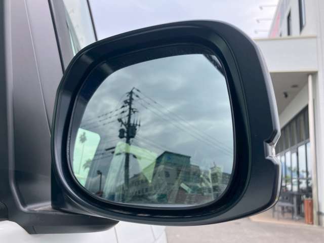 ホンダ Ｎ　ＢＯＸ カスタム ６６０ ターボ R8年 (九州・沖縄) 99
