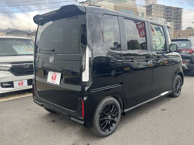 ホンダ Ｎ　ＢＯＸ カスタム ６６０ ブラック スタイル R8年 (九州・沖縄) 99
