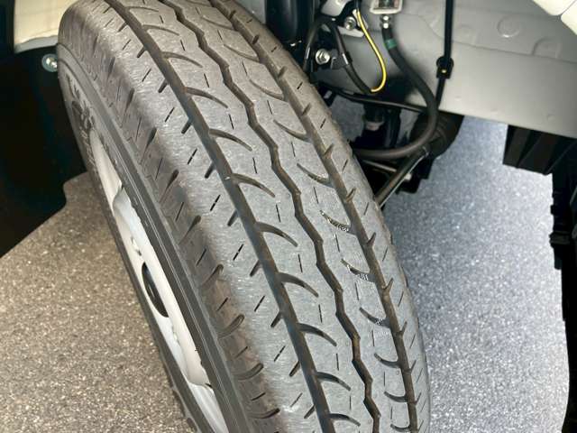 ダイハツ ハイゼットカーゴ ６６０ デラックス R7年 (九州・沖縄) 99