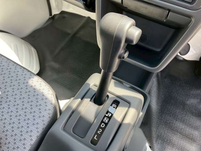 スズキ キャリイトラック ６６０ ＫＣエアコン・パワステ スズキ セーフティ サポート非装着車 ３方開 ４ＷＤ R7年 (九州・沖縄) 99