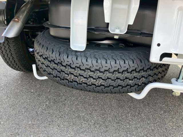 スズキ キャリイトラック ６６０ ＫＣエアコン・パワステ ３方開 ４ＷＤ R7年 (九州・沖縄) 99