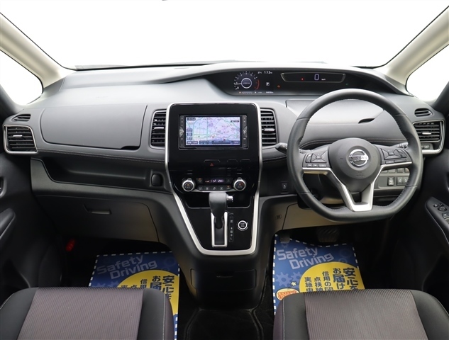 日産 セレナ ２．０ ハイウェイスター Ｖセレクション H29年 (関東) 99