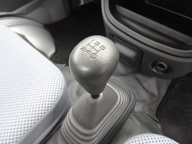 ダイハツ ハイゼットトラック ６６０ エクストラ ３方開 ４ＷＤ H18年 (関東) 99