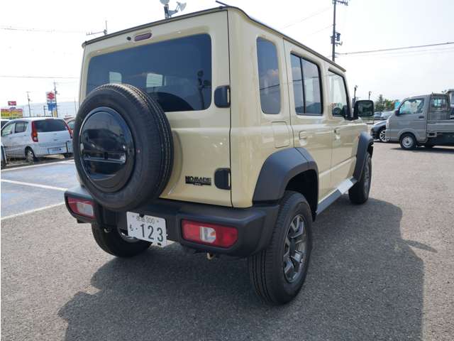 スズキ ジムニー　ノマド １．５ ＦＣ ４ＷＤ R8年 () 99
