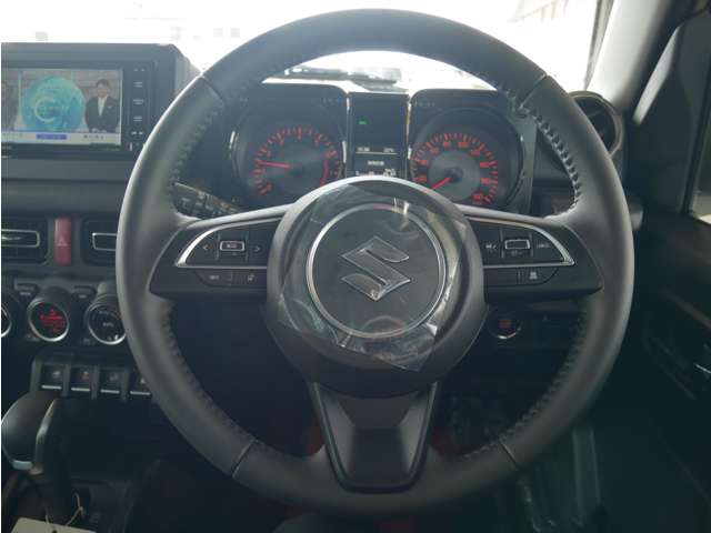 スズキ ジムニー　ノマド １．５ ＦＣ ４ＷＤ R8年 () 99