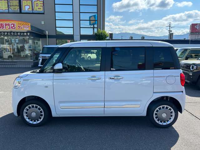 ダイハツ ムーヴ　キャンバス ６６０ セオリー Ｇ ４ＷＤ R8年 () 99