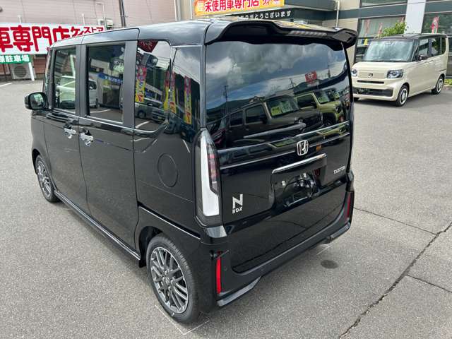 ホンダ Ｎ　ＢＯＸ カスタム ６６０ ターボ R8年 () 99
