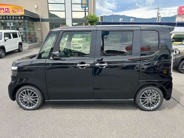 ホンダ Ｎ　ＢＯＸ カスタム ６６０ ターボ R8年 () 99