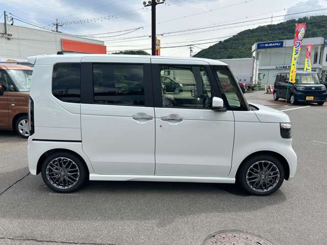 ホンダ Ｎ　ＢＯＸ カスタム ６６０ ターボ R8年 () 99