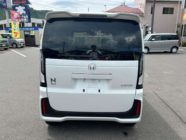 ホンダ Ｎ　ＢＯＸ カスタム ６６０ ターボ R8年 () 99