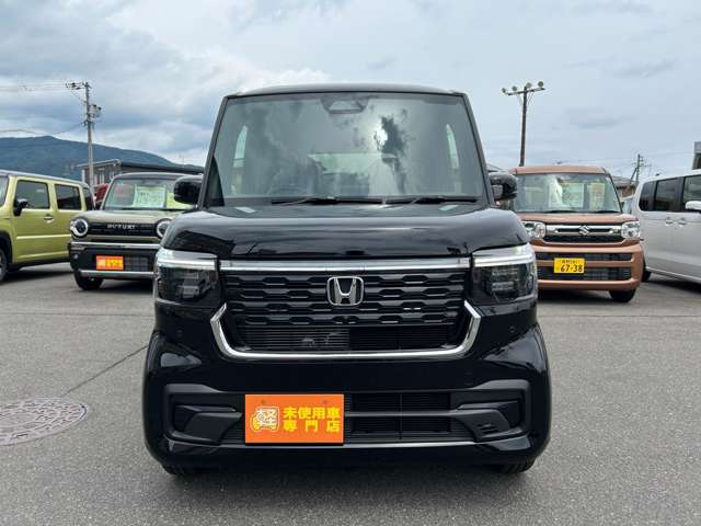 ホンダ Ｎ　ＢＯＸ カスタム ６６０ R8年 () 99