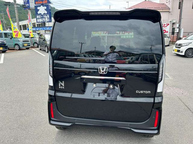 ホンダ Ｎ　ＢＯＸ カスタム ６６０ R8年 () 99