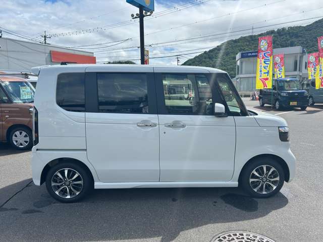 ホンダ Ｎ　ＢＯＸ カスタム ６６０ R8年 () 99