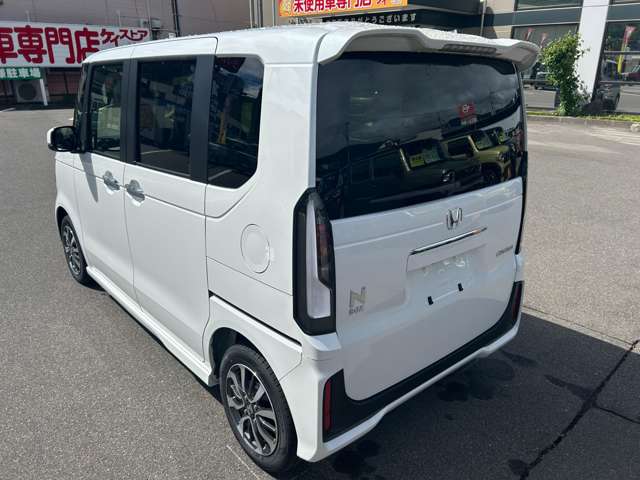 ホンダ Ｎ　ＢＯＸ カスタム ６６０ R8年 () 99