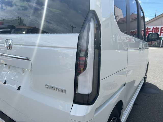 ホンダ Ｎ　ＢＯＸ カスタム ６６０ R8年 () 99