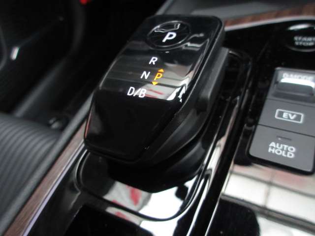 日産 ノートオーラ １．２ Ｇ レザーエディション R3年 (関東) 99