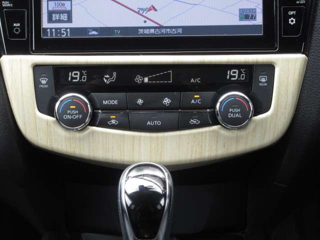 日産 エクストレイル ２．０ ２０ＸＩ Ｖセレクション ２列車 ４ＷＤ R2年 (関東) 99