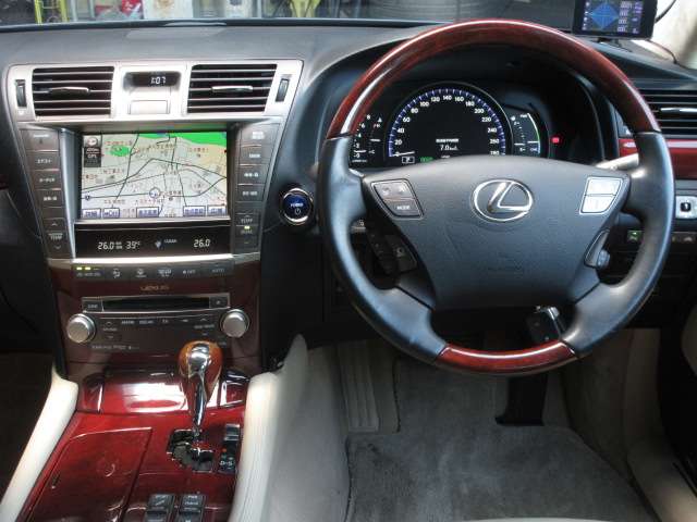 レクサス ＬＳハイブリッド ６００Ｈ バージョンＳ Ｉパッケージ ４ＷＤ H22年 (関東) 99