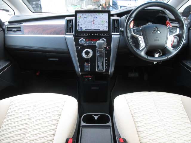 三菱 デリカ　Ｄ：５ ２．２ Ｐ ディーゼルターボ ４ＷＤ R2年 (関東) 99