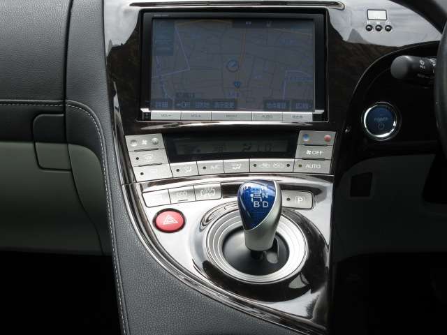トヨタ プリウスＰＨＶ １．８ Ｇ レザーパッケージ H27年 (関東) 99