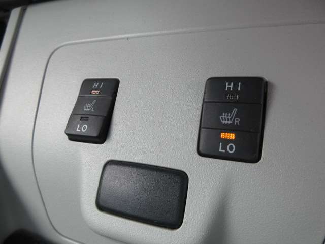 トヨタ プリウスＰＨＶ １．８ Ｇ レザーパッケージ H27年 (関東) 99