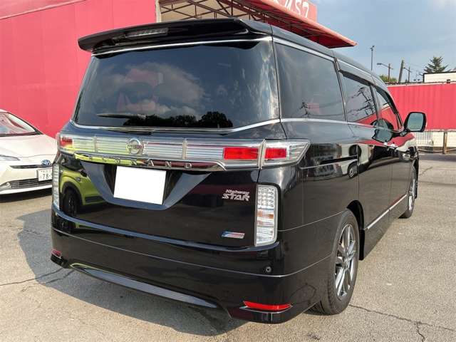 日産 エルグランド ２．５ ２５０ハイウェイスター アーバンクロム H24年 (九州・沖縄) 99