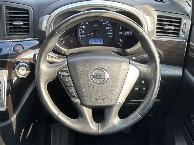日産 エルグランド ２．５ ２５０ハイウェイスター アーバンクロム H24年 (九州・沖縄) 99