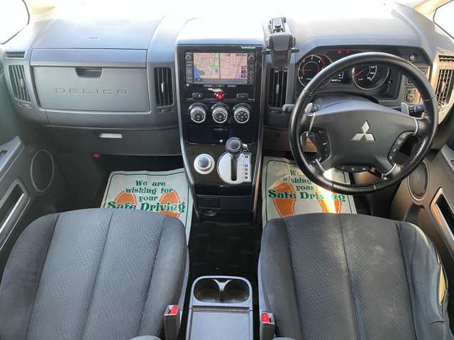 三菱 デリカ　Ｄ：５ ２．２ Ｄ プレミアム ディーゼルターボ ４ＷＤ H26年 (東海) 99