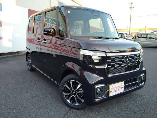 ホンダ Ｎ　ＢＯＸ カスタム ６６０ コーディネートスタイル ２トーン R7年 (東海) 99