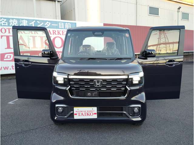 ホンダ Ｎ　ＢＯＸ カスタム ６６０ コーディネートスタイル ２トーン R7年 (東海) 99