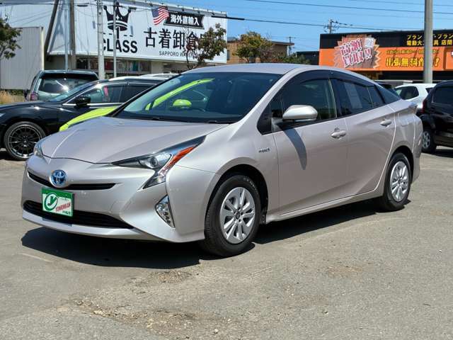 トヨタ プリウス １．８ Ｓ Ｅ－ＦＯＵＲ ４ＷＤ H28年 (北海道) 99