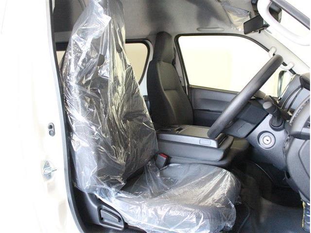 トヨタ ハイエースバン ２．８ ＤＸ ロング ハイルーフ ＧＬパッケージ ディーゼルターボ ４ＷＤ R8年 (北海道) 99