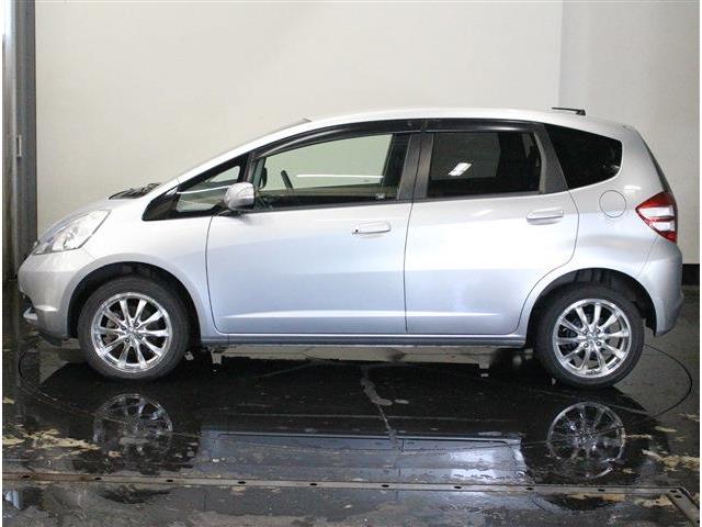ホンダ フィット １．３ Ｇ ４ＷＤ H21年 (北海道) 99