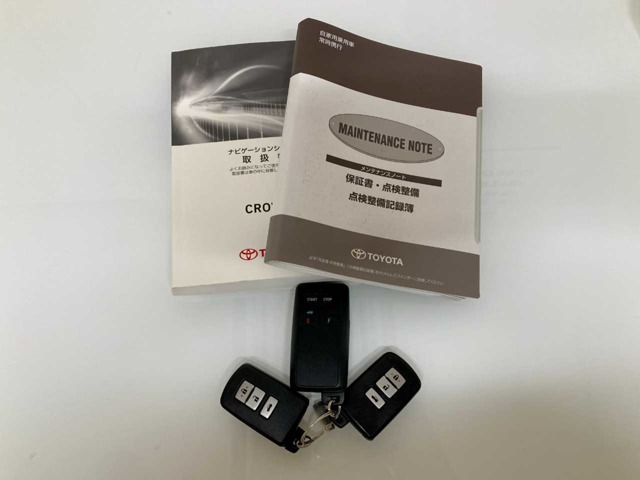 トヨタ クラウン　ハイブリッド ハイブリッド ２．５ Ｓ ＦＯＵＲ ４ＷＤ H29年 (北海道) 99