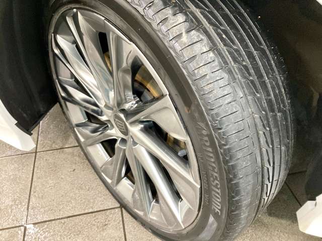 トヨタ クラウン　クロスオーバー　ハイブリッド ２．５ Ｇ アドバンスト レザー パッケージ Ｅ－ＦＯＵＲ ４ＷＤ R5年 (北海道) 99