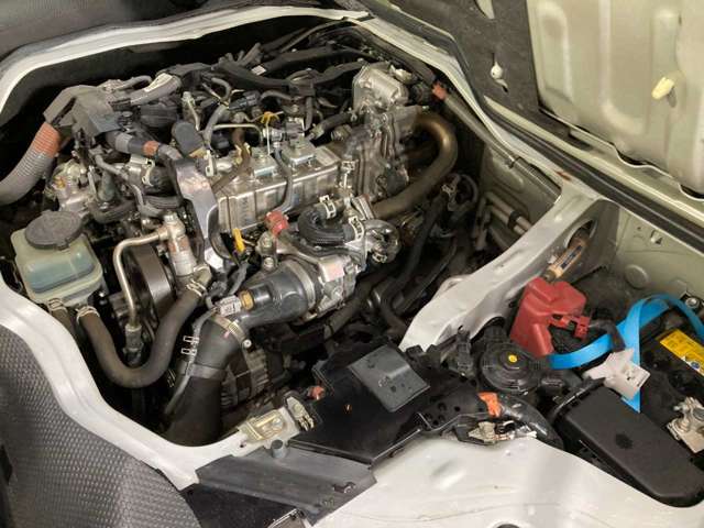 トヨタ ハイエースバン ２．８ ＤＸ ワイド スーパーロング ハイルーフ ディーゼルターボ ４ＷＤ R4年 (北海道) 99
