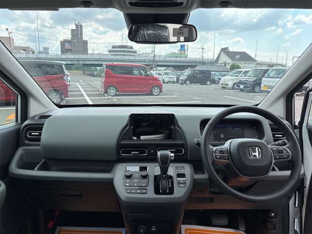 ホンダ フリード　ハイブリッド １．５ Ｅ：ＨＥＶ クロスター R8年 () 99
