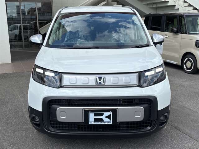 ホンダ フリード　ハイブリッド １．５ Ｅ：ＨＥＶ クロスター R8年 () 99