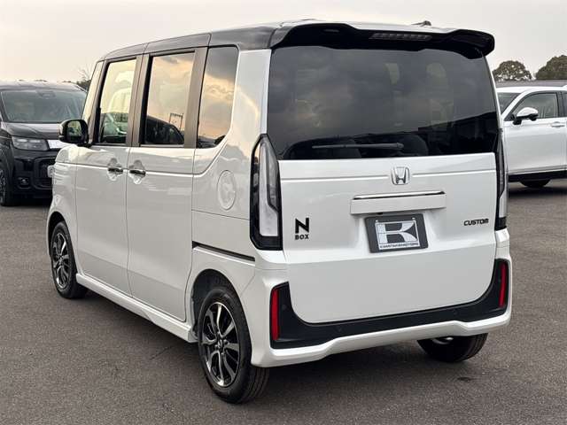 ホンダ Ｎ　ＢＯＸ カスタム ６６０ コーディネートスタイル ２トーン R8年 (近畿) 99