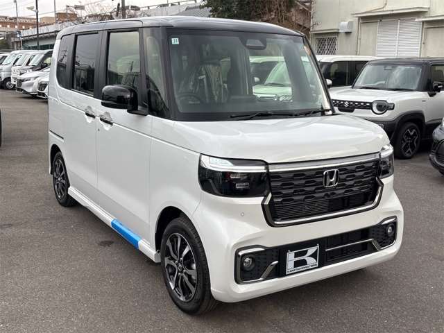 ホンダ Ｎ　ＢＯＸ カスタム ６６０ コーディネートスタイル ２トーン R7年 (近畿) 99