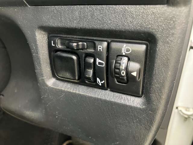 スズキ ジムニー ６６０ ランドベンチャー ４ＷＤ H26年 (関東) 99